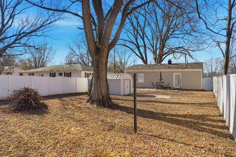 Tiny photo for 806 Sheridan Avenue, Dixon, IL 61021 (MLS # 12567120)