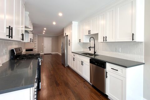 Tiny photo for 823 Banyan Drive, Elk Grove Village, IL 60007 (MLS # 12626258)