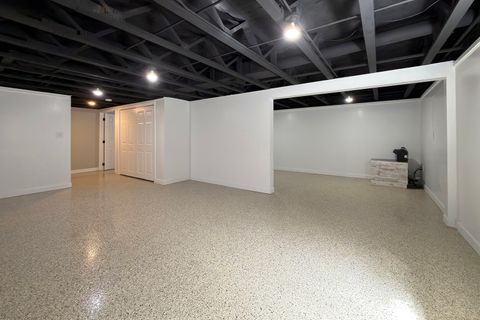 Tiny photo for 823 Banyan Drive, Elk Grove Village, IL 60007 (MLS # 12626258)