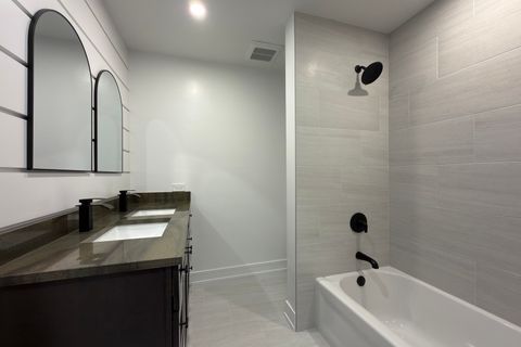 Tiny photo for 823 Banyan Drive, Elk Grove Village, IL 60007 (MLS # 12626258)