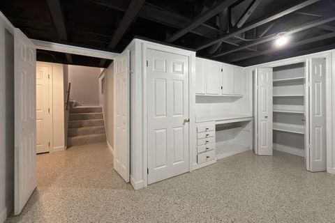 Tiny photo for 823 Banyan Drive, Elk Grove Village, IL 60007 (MLS # 12626258)