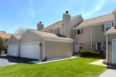 Photo of 823 Banyan Drive, Elk Grove Village, IL 60007 (MLS # 12626258)