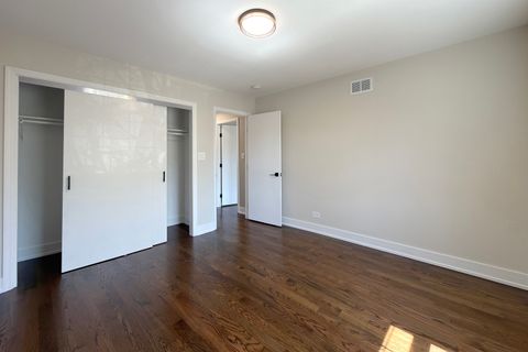 Tiny photo for 823 Banyan Drive, Elk Grove Village, IL 60007 (MLS # 12626258)