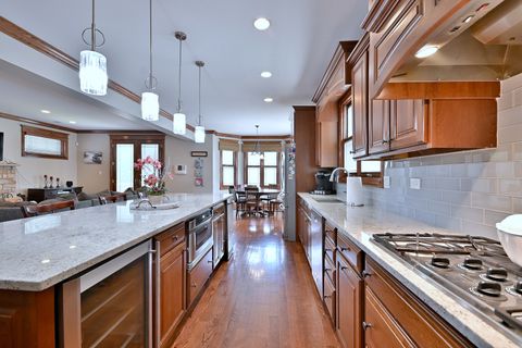 Tiny photo for 6035 N Navarre Avenue, Chicago, IL 60631 (MLS # 12477914)