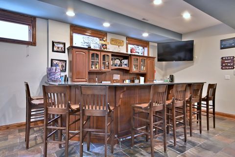 Tiny photo for 6035 N Navarre Avenue, Chicago, IL 60631 (MLS # 12477914)