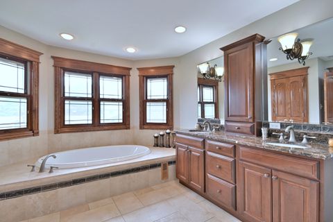 Tiny photo for 6035 N Navarre Avenue, Chicago, IL 60631 (MLS # 12477914)