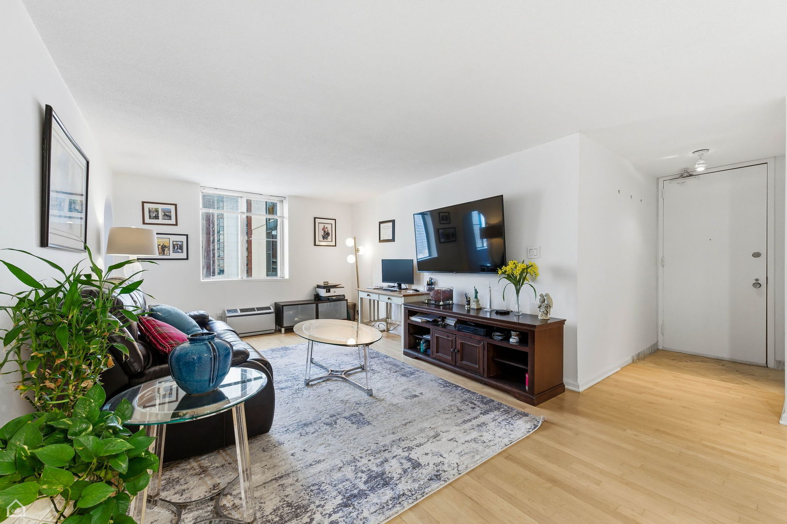 1339 N Dearborn Street 15C