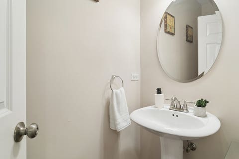 Tiny photo for 2313 Avalon Drive, Buffalo Grove, IL 60089 (MLS # 12666883)