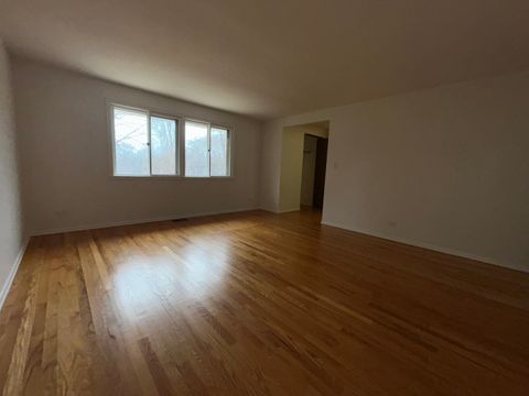 Tiny photo for 235 QUINCY Court, Schaumburg, IL 60193 (MLS # 12587588)