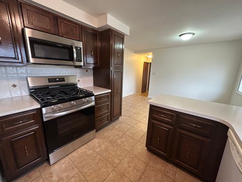 Tiny photo for 235 QUINCY Court, Schaumburg, IL 60193 (MLS # 12587588)