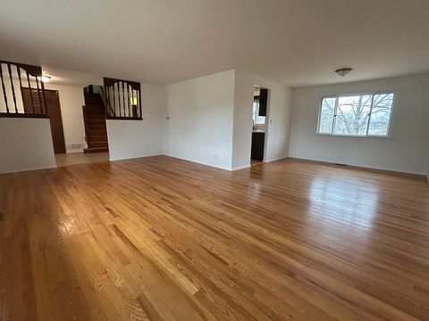 Tiny photo for 235 QUINCY Court, Schaumburg, IL 60193 (MLS # 12587588)