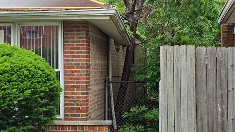 Tiny photo for 9426 S Peoria Street, Chicago, IL 60620 (MLS # 12394140)
