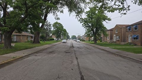 Tiny photo for 9426 S Peoria Street, Chicago, IL 60620 (MLS # 12394140)