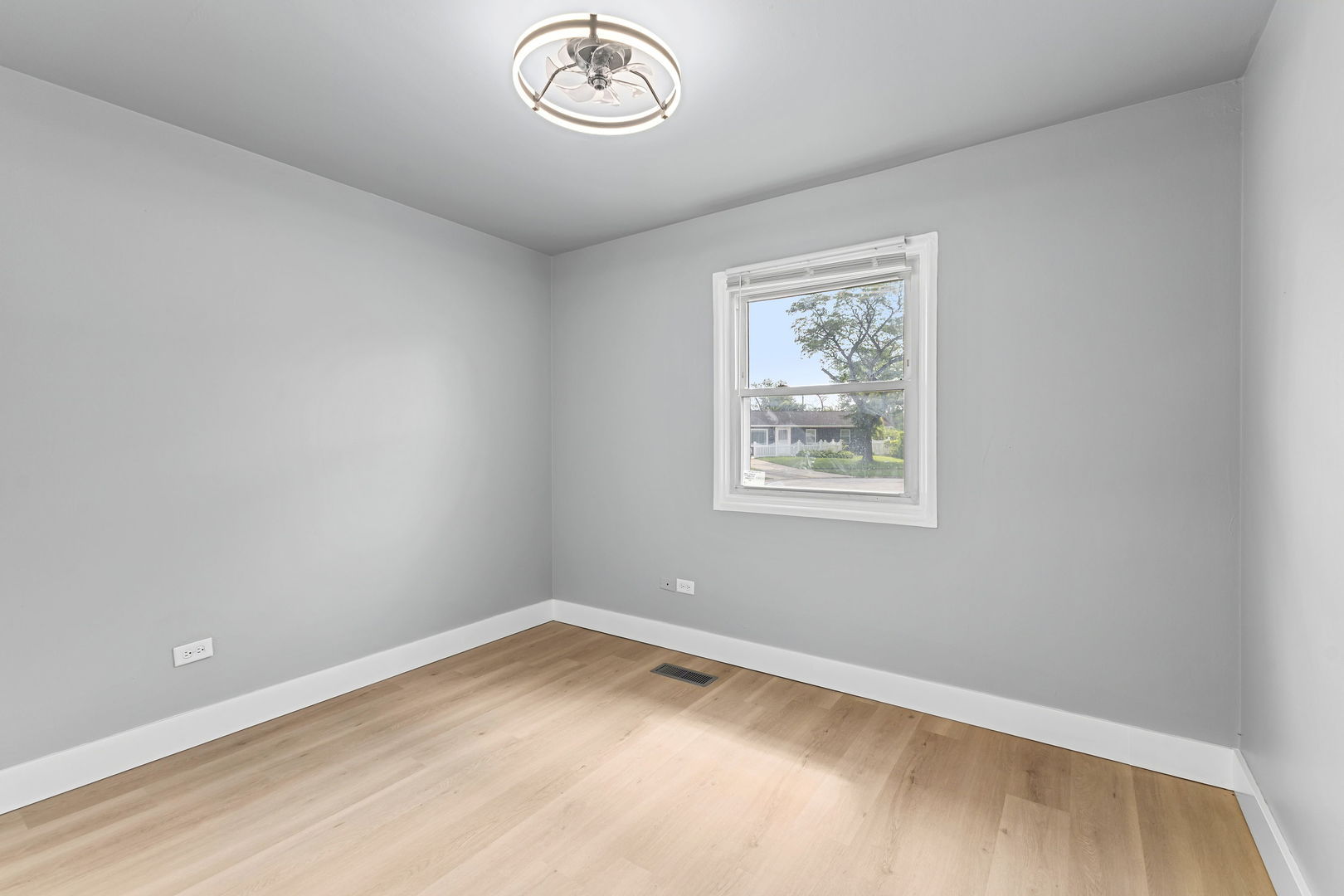 1946 Wooster Court