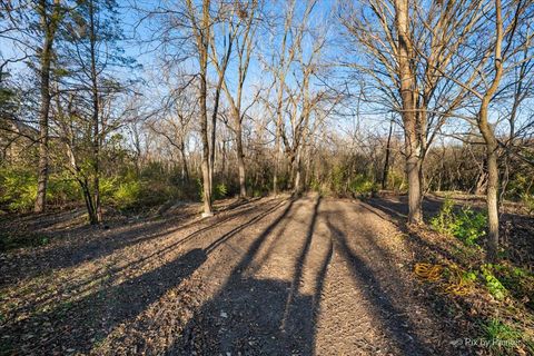 Tiny photo for 28524 W Main Street, Barrington, IL 60010 (MLS # 12478474)