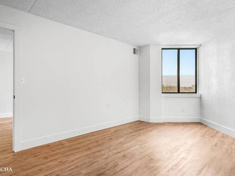 Tiny photo for 1750 N Marywood Avenue #501, Aurora, IL 60505 (MLS # 12728065)