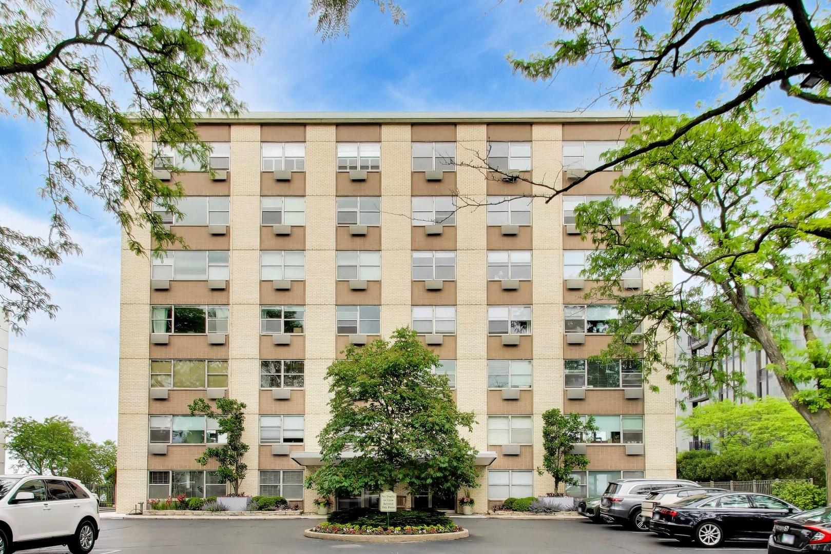 1440 SHERIDAN Road 706