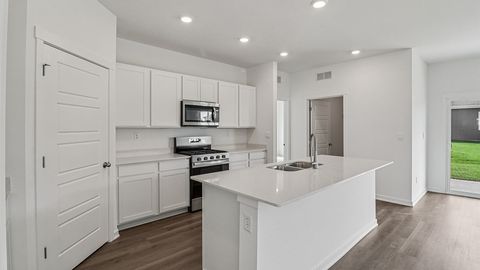 Tiny photo for 819 Mesa Lane, Pingree Grove, IL 60140 (MLS # 12521398)