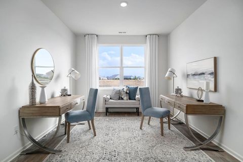 Tiny photo for 819 Mesa Lane, Pingree Grove, IL 60140 (MLS # 12521398)