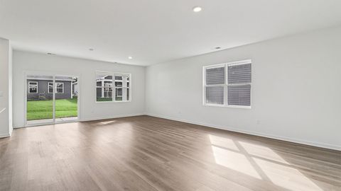 Tiny photo for 819 Mesa Lane, Pingree Grove, IL 60140 (MLS # 12521398)