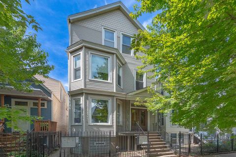 1926 N Sawyer Avenue Chicago IL 60647