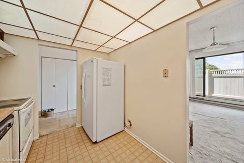 Tiny photo for 9737 N Fox Glen Drive #1G, Niles, IL 60714 (MLS # 12709039)