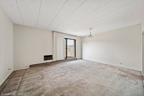 Tiny photo for 9737 N Fox Glen Drive #1G, Niles, IL 60714 (MLS # 12709039)