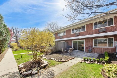 Tiny photo for 320 Linden Avenue #0, Wilmette, IL 60091 (MLS # 12626758)