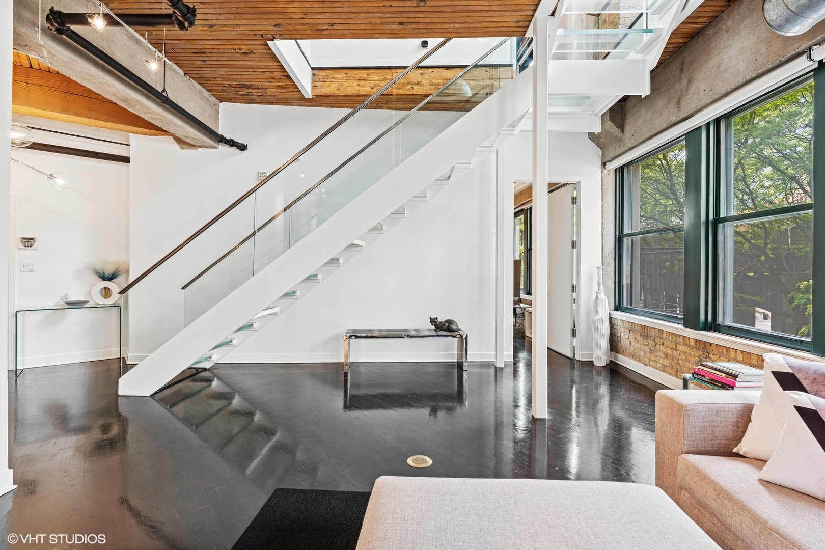 411 W Ontario Street 201-302