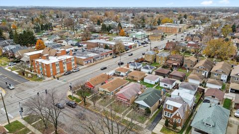 Tiny photo for 3833 Oak Park Avenue, Berwyn, IL 60402 (MLS # 12534412)