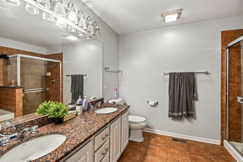 Tiny photo for 5507 Cambridge Way, Hanover Park, IL 60133 (MLS # 12675151)