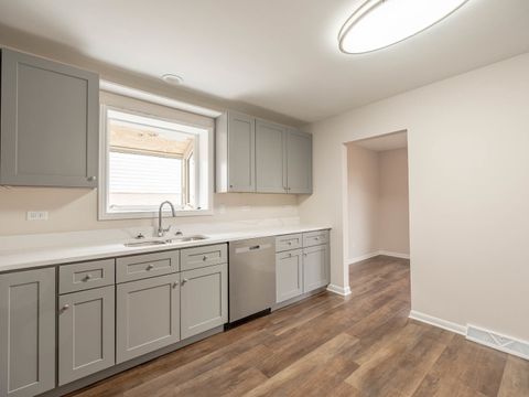 Tiny photo for Oak Lawn, IL 60453 (MLS # 12511710)