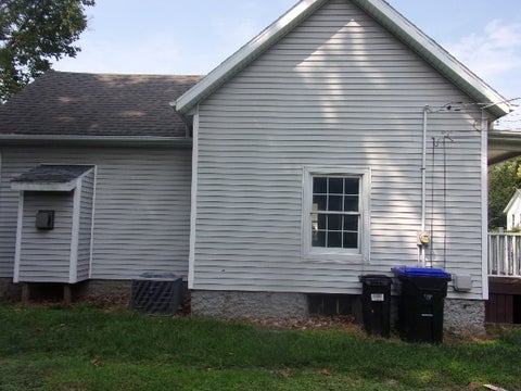 Tiny photo for 810 W Mill Street, Bloomington, IL 61701 (MLS # 12744862)