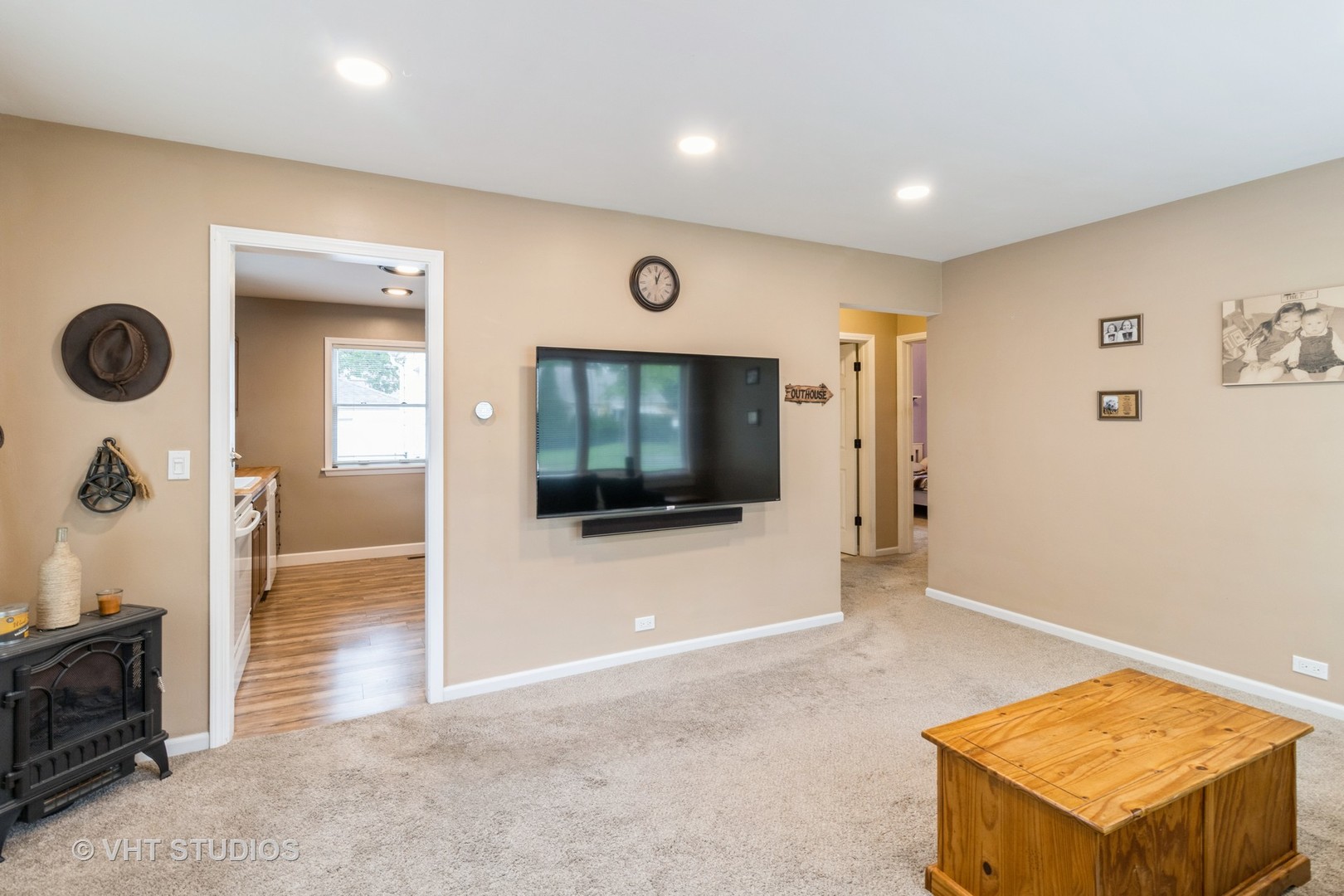 106 N Berteau Avenue