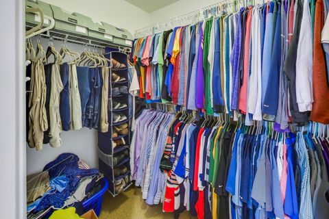 Tiny photo for 801 Dunhill Court, Gurnee, IL 60031 (MLS # 12594691)