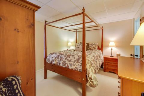 Tiny photo for 801 Dunhill Court, Gurnee, IL 60031 (MLS # 12594691)