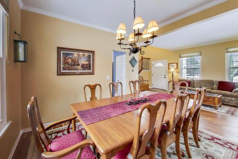 Tiny photo for 801 Dunhill Court, Gurnee, IL 60031 (MLS # 12594691)