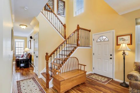 Tiny photo for 801 Dunhill Court, Gurnee, IL 60031 (MLS # 12594691)