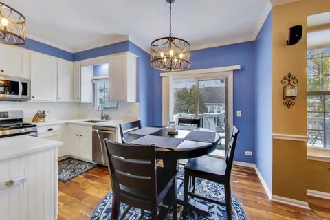 Tiny photo for 801 Dunhill Court, Gurnee, IL 60031 (MLS # 12594691)