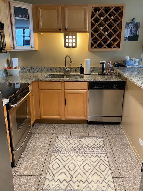 1636 N Wells Street 3414