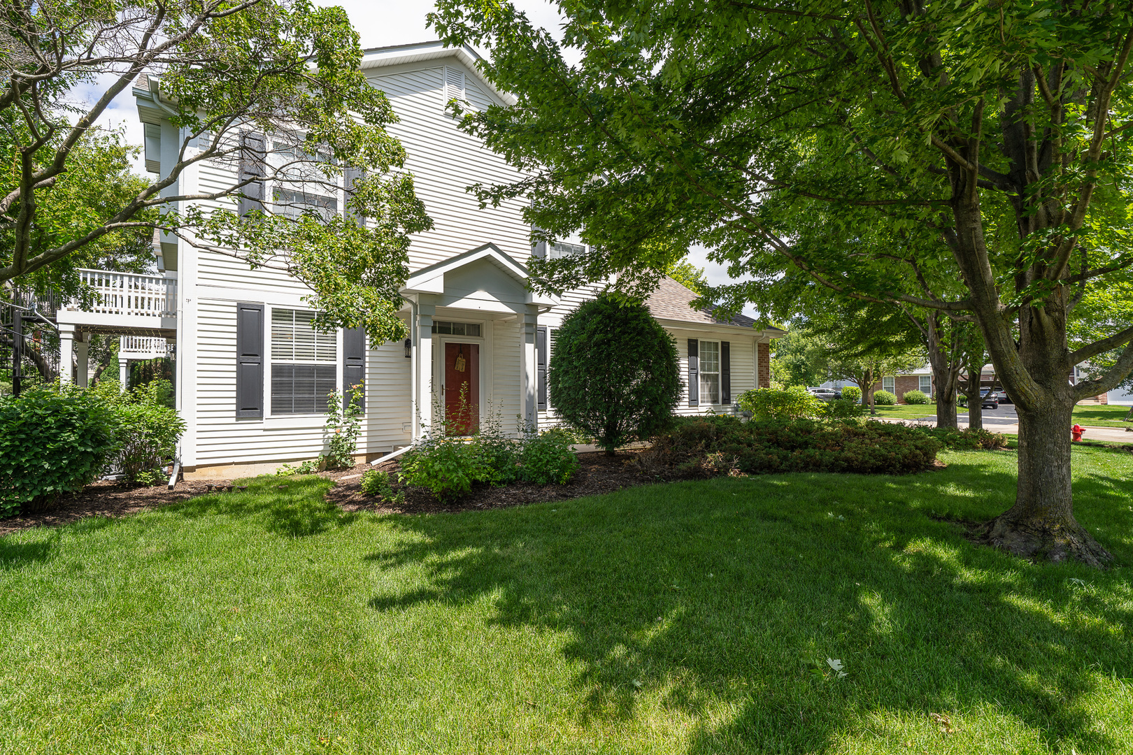 878 Stuarts Drive 878