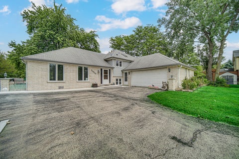 Photo of 11624 195th Street, Mokena, IL 60448 (MLS # 12698929)