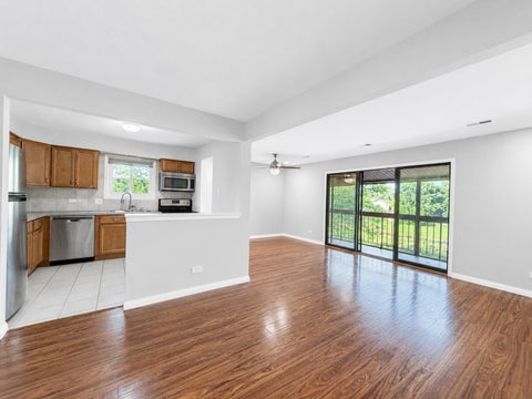 Tiny photo for 15137 Quail Hollow Drive #206, Orland Park, IL 60462 (MLS # 12684312)