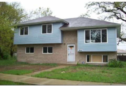 Photo of 1864 Michigan City Road, Calumet City, IL 60409 (MLS # 12559861)