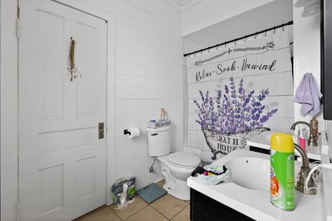 Tiny photo for 1003 N Lee Street, Bloomington, IL 61701 (MLS # 12619307)