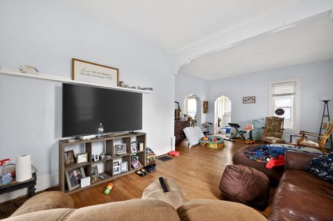 Tiny photo for 1003 N Lee Street, Bloomington, IL 61701 (MLS # 12619307)