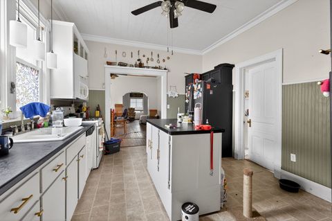 Tiny photo for 1003 N Lee Street, Bloomington, IL 61701 (MLS # 12619307)