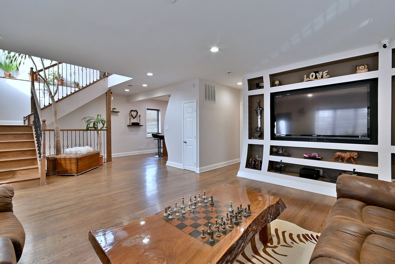 9730 Reeves Court
