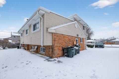 Tiny photo for 7315 Arcadia Street, Morton Grove, IL 60053 (MLS # 12547999)