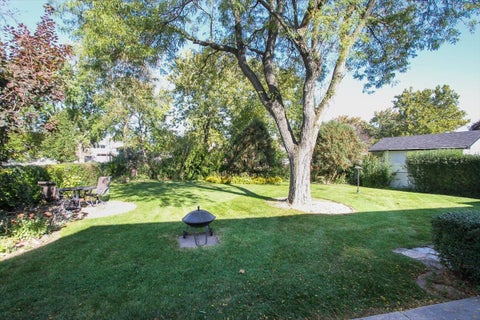 Tiny photo for 70 Avon Road, Elk Grove Village, IL 60007 (MLS # 12782931)